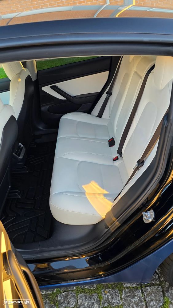 Tesla Model 3 Long-Range Dual Motor AWD - 19
