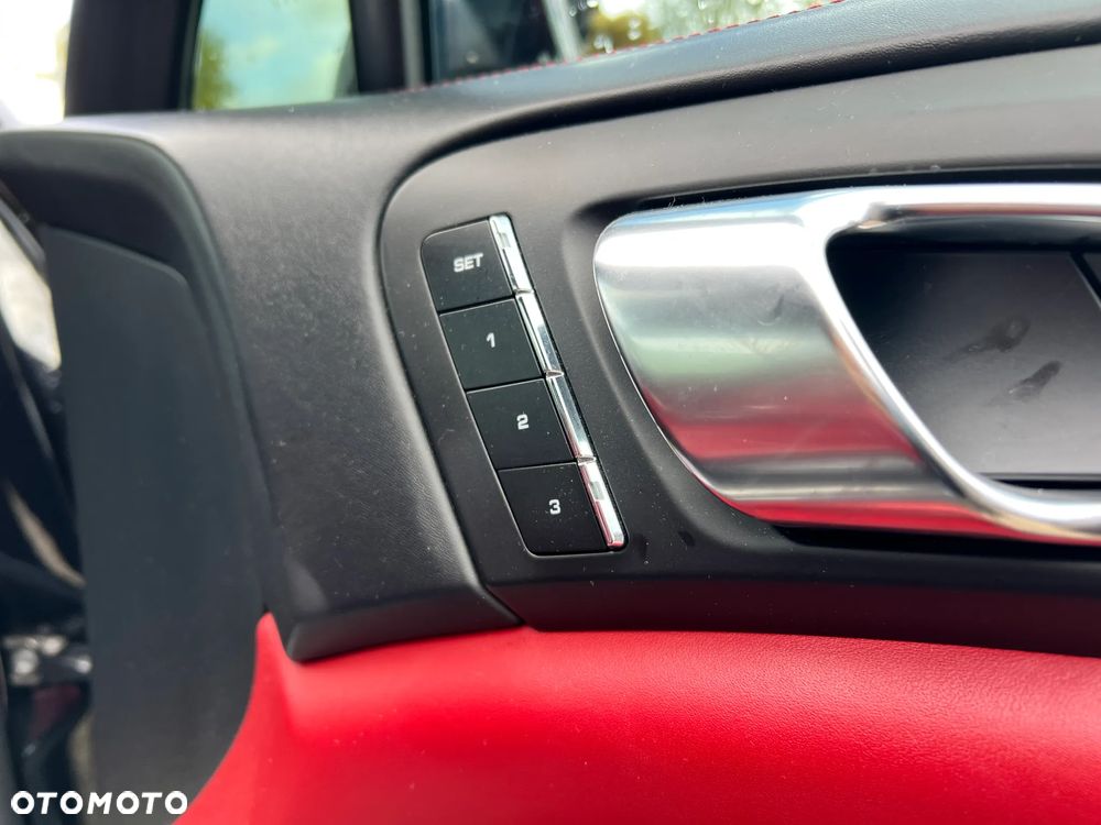 Porsche Cayenne Diesel Tiptronic S - 14