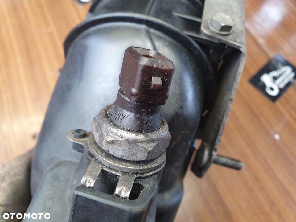 Obudowa Podstawa Filtra Oleju BMW 1 2 5 E87 E90 E81 E91 E60 2.0 D N 47 70346292 - 7