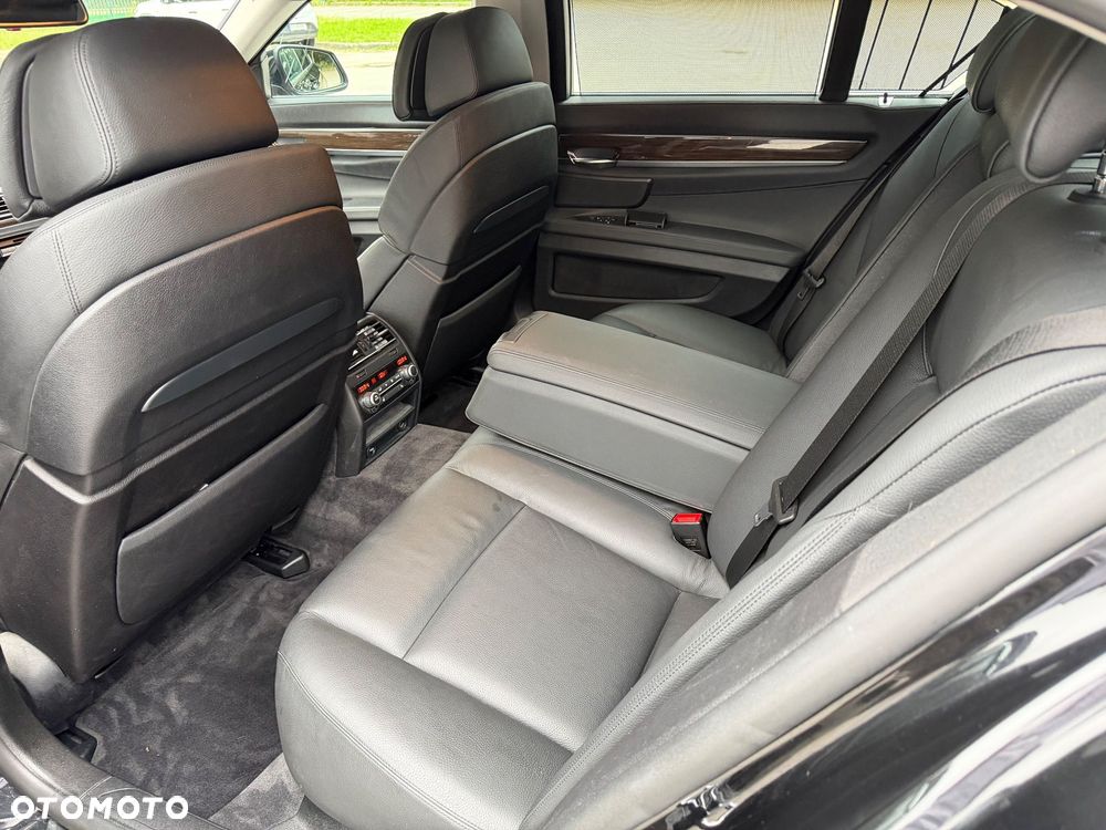 BMW Seria 7 730d - 21