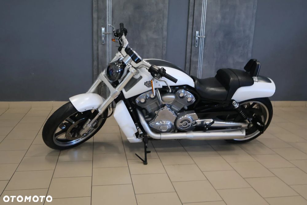 Harley-Davidson V-Rod Muscle - 20