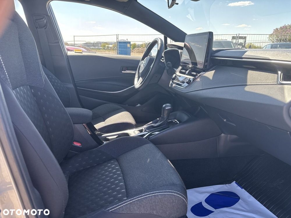 Toyota Corolla 1.8 Hybrid Comfort - 10
