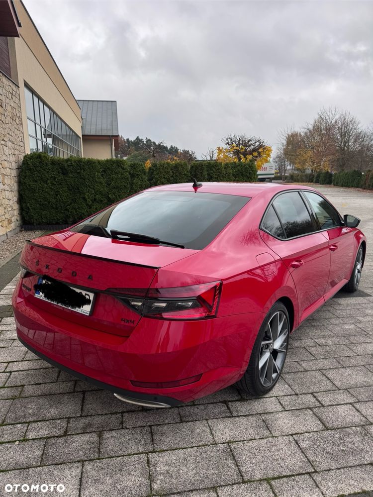 Skoda Superb 2.0 TDI SCR 4x4 Sportline DSG - 5
