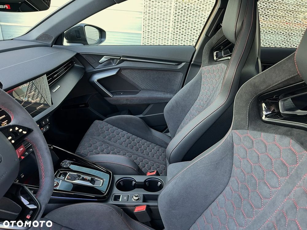 Audi RS3 Sportback TFSI Quattro S tronic - 16