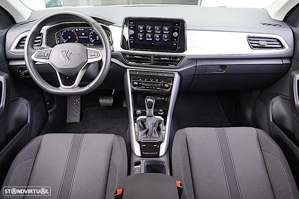 VW T-Roc 1.5 TSI Urban DSG - 28