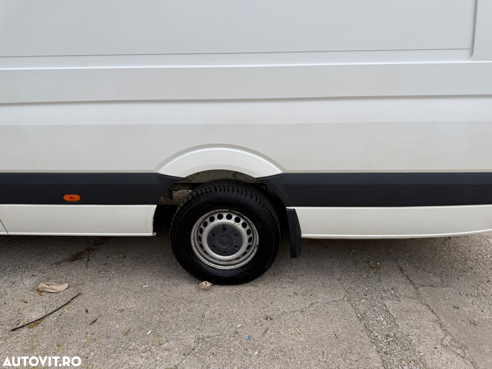 Volkswagen Crafter 2017 VW 2.0 140cai Unic Proprietar de Noua Km Reali Carte Service Istoric Complet Stare buna Fără rugina Duba Autoutilitara NU Sprinter - 38