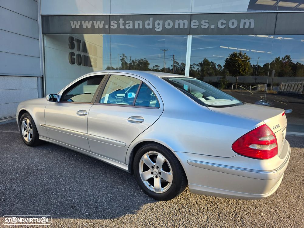 Mercedes-Benz E 220 CDi Avantgarde - 4