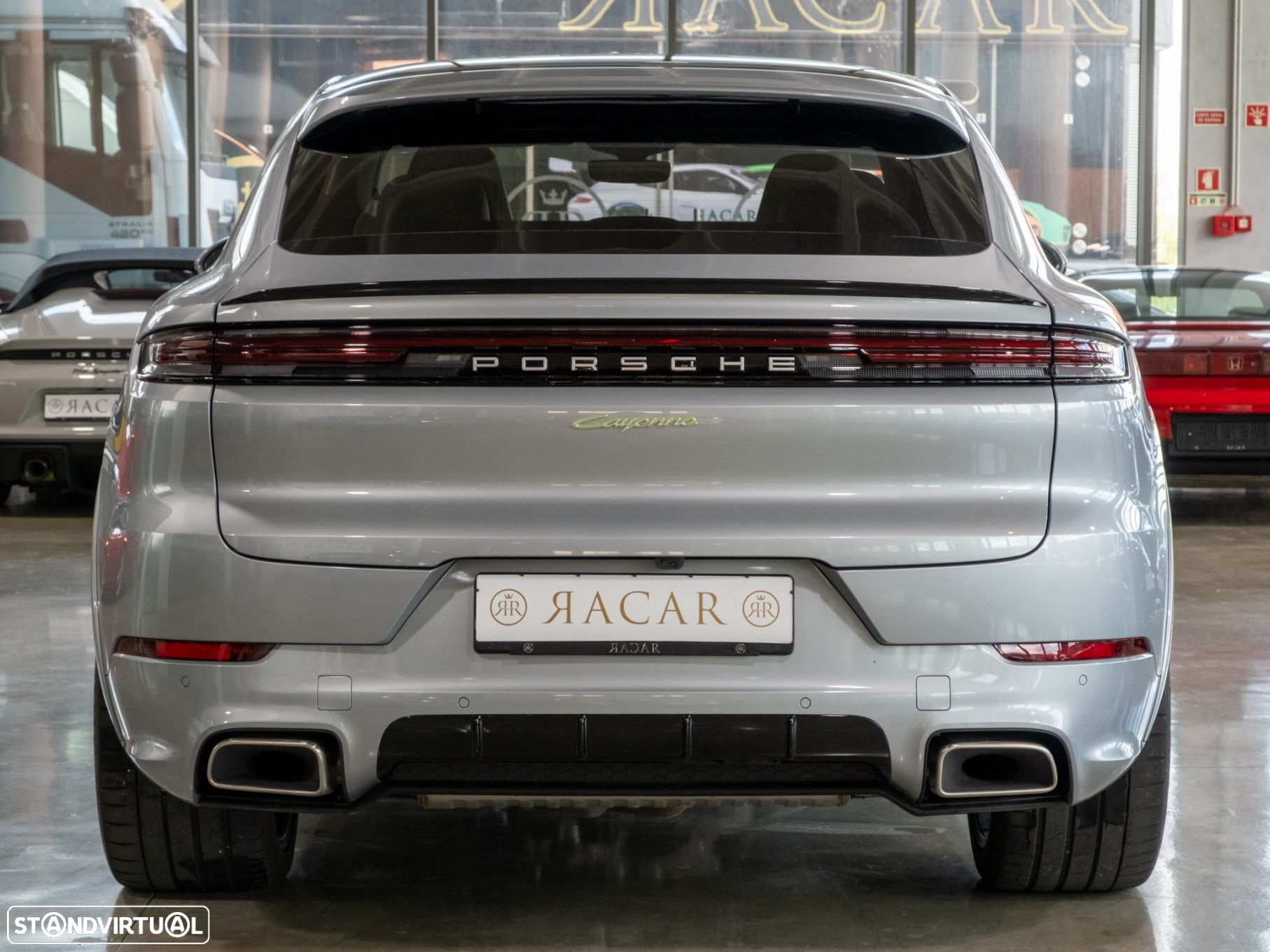 Porsche Cayenne Coupé E-Hybrid - 8