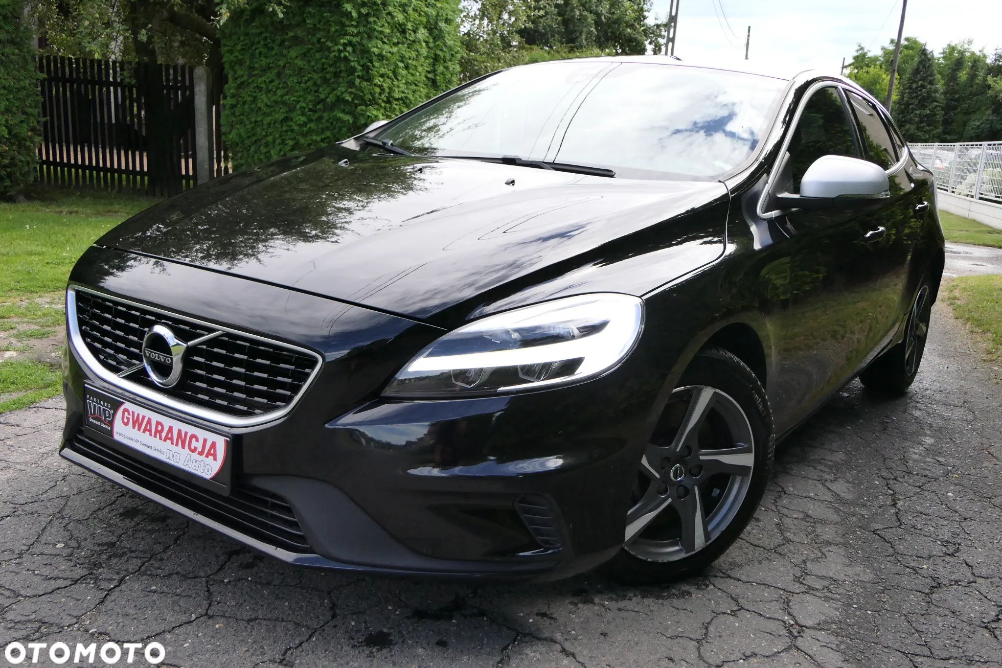 Volvo V40 D3 RDesign - 1