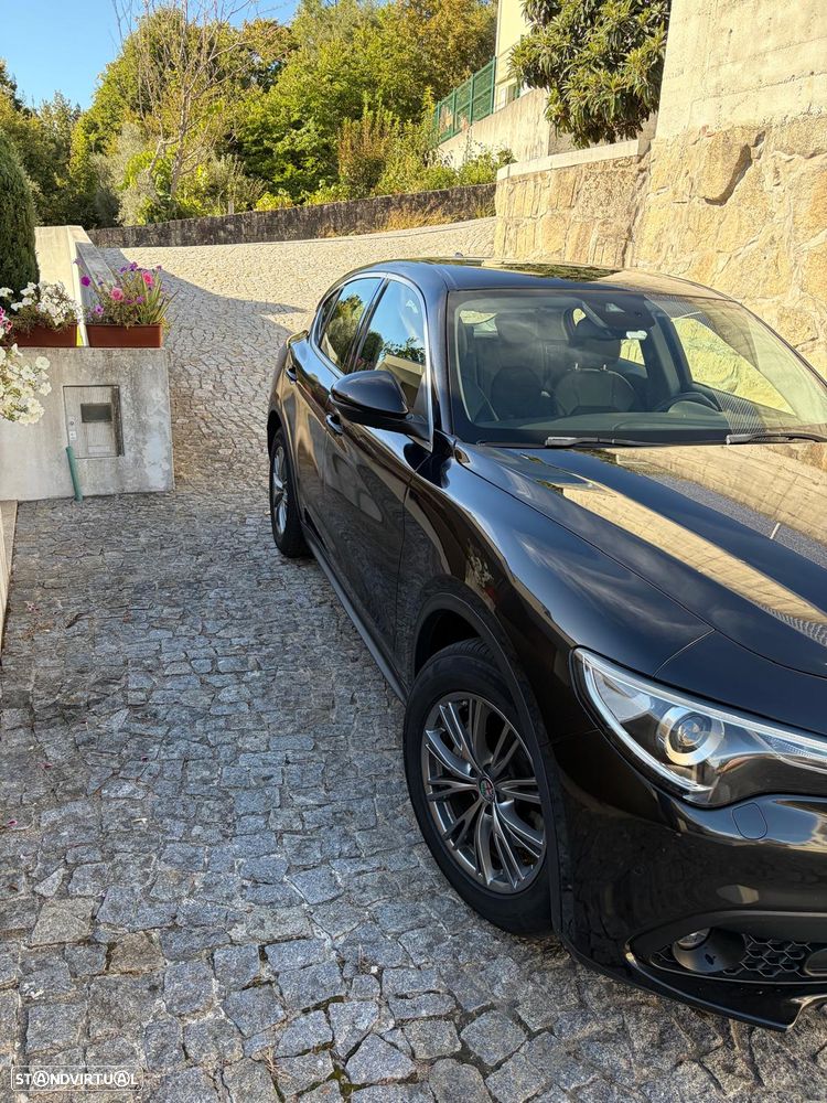 Alfa Romeo Stelvio 2018 photo 3
