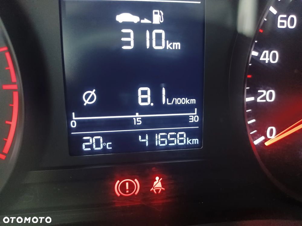 Kia Rio 1.2 L - 5