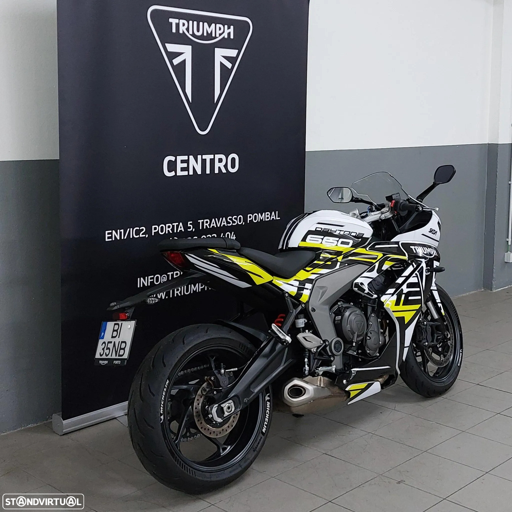Triumph Daytona 660 - 2