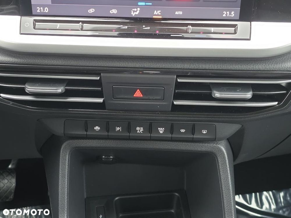 Ford Tourneo Connect Grand - 18