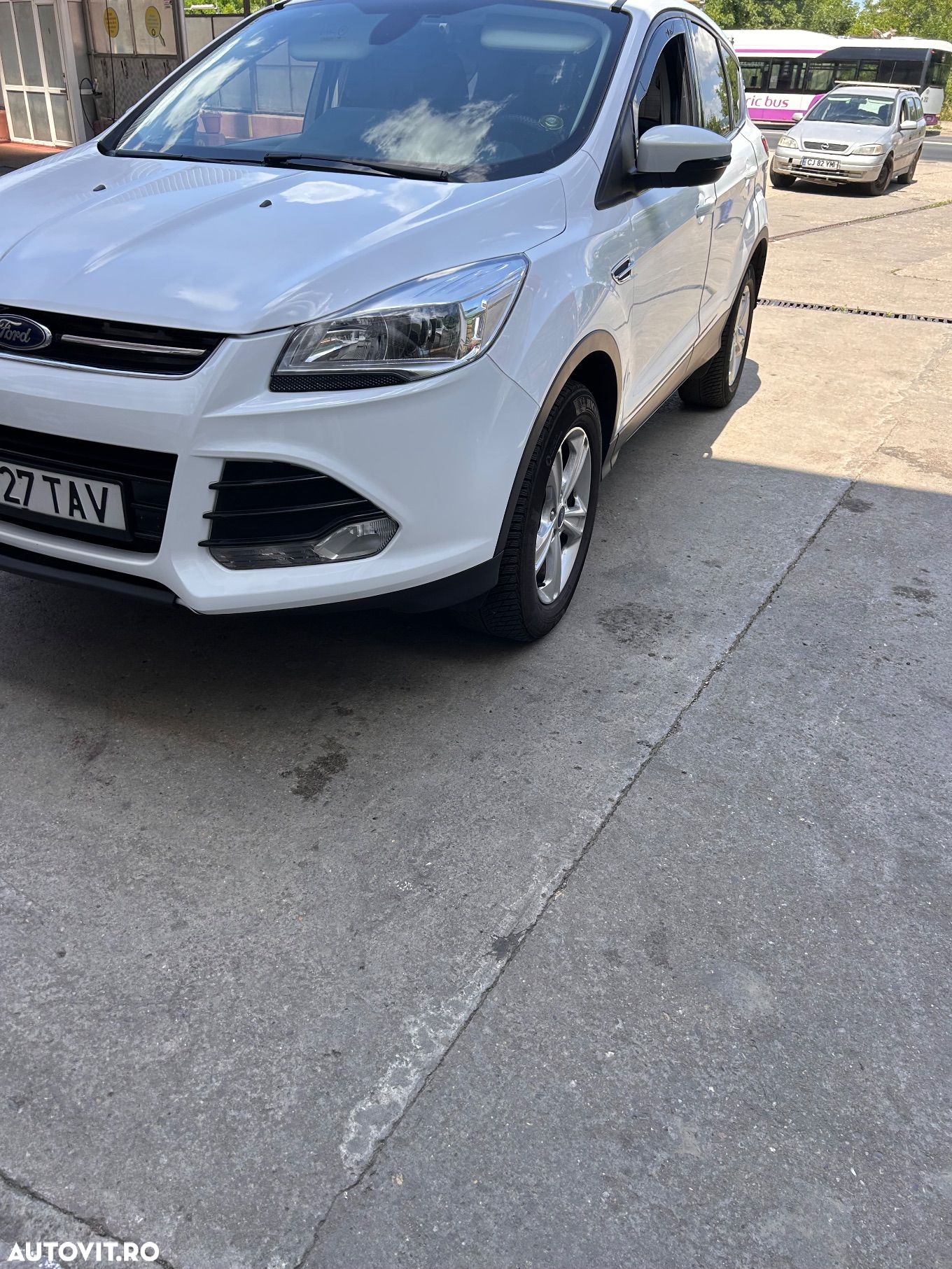 Ford Kuga 2.0 TDCi 4WD Titanium - 1