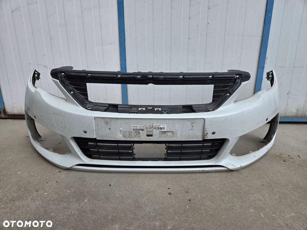 Zderzak przedni Peugeot 308 T9 LIFT 4 PDC - 1