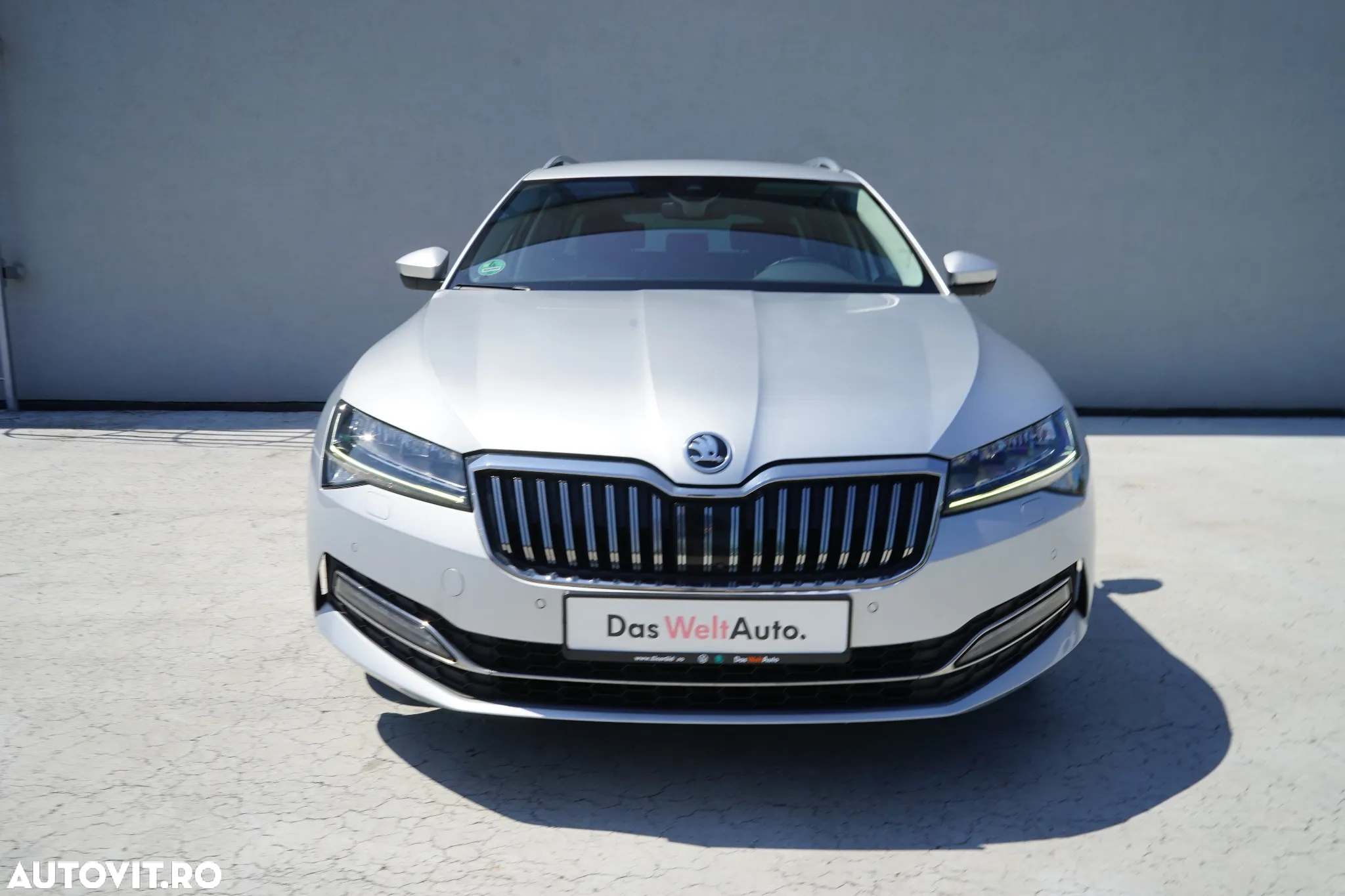 Skoda Superb Combi 2.0 TDI 4X4 DSG Style - 9
