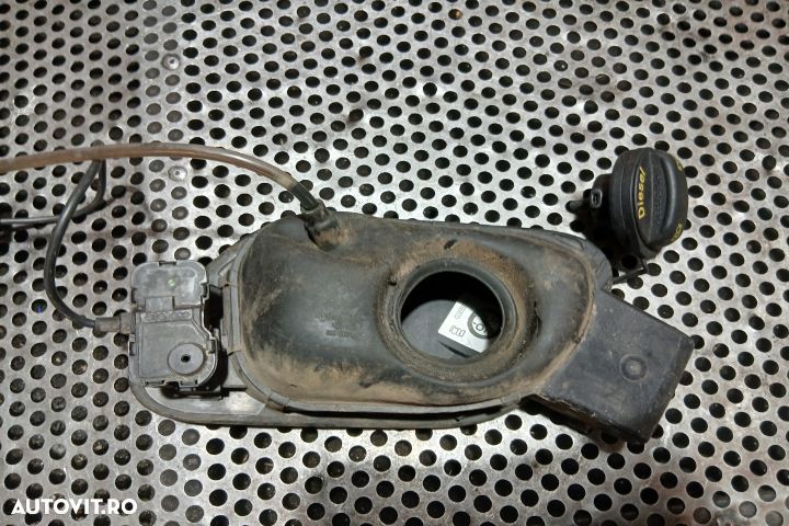 Usita rezervor 5C6810773H 5G9809999 5C6810773H 5G9809999 Volkswagen V - 2