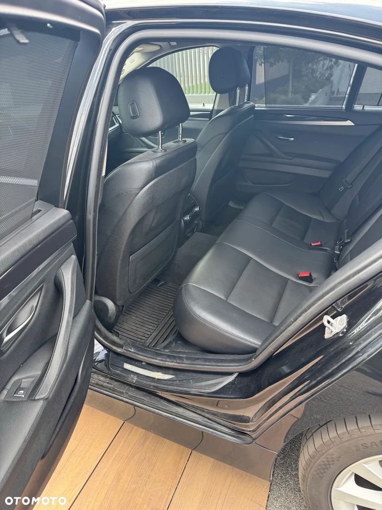 BMW Seria 5 520d xDrive Luxury Line - 12
