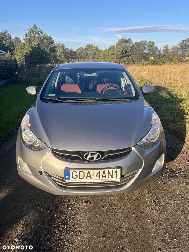 Hyundai Elantra 1.6 Style - 7