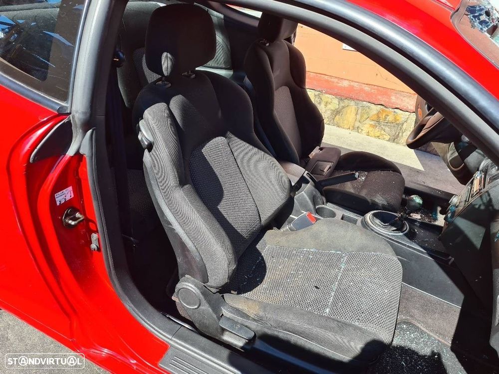 AMORTECEDOR FRONTAL ESQUERDO HYUNDAI COUPE 2002 - 2