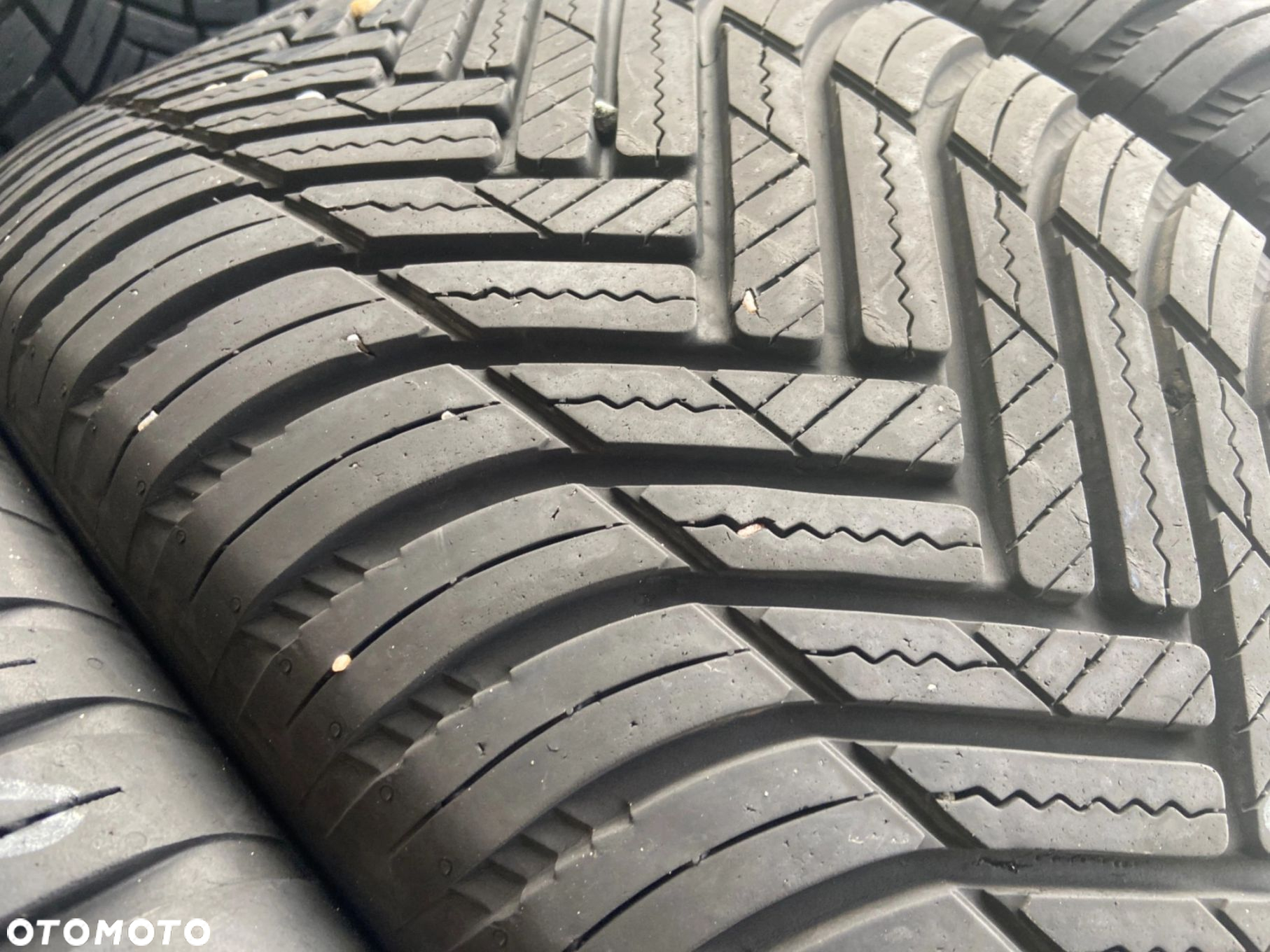 235/55/17 Hankook Kinergy 4S2_6,5mm_2szt_(402)D - 4