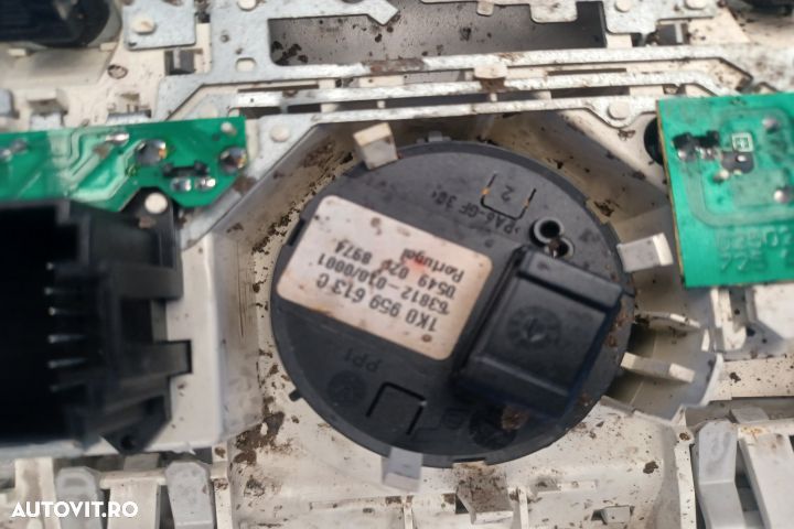 Lampa plafon fata 1K0947105 1K0959613C 1K0947133 Volkswagen VW Golf 6 - 6