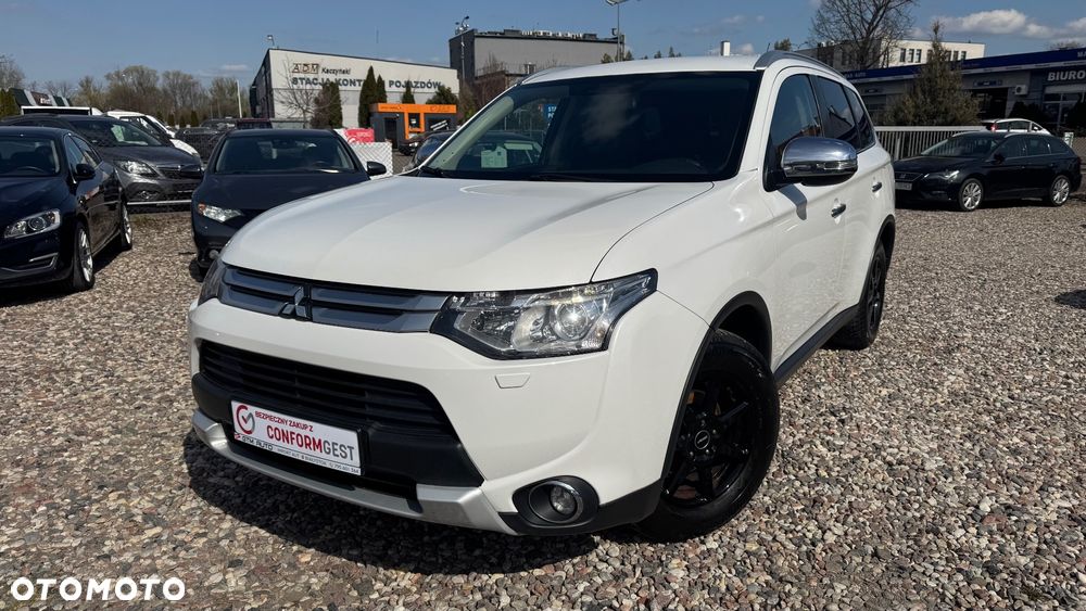 Mitsubishi Outlander 2.0 4WD Invite - 2