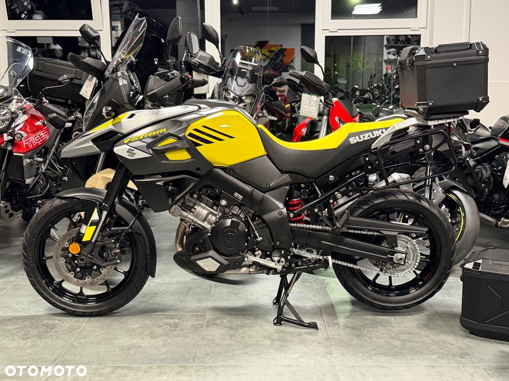 Suzuki V-STROM - 28