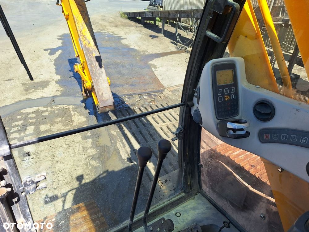 JCB Js 210L - 14