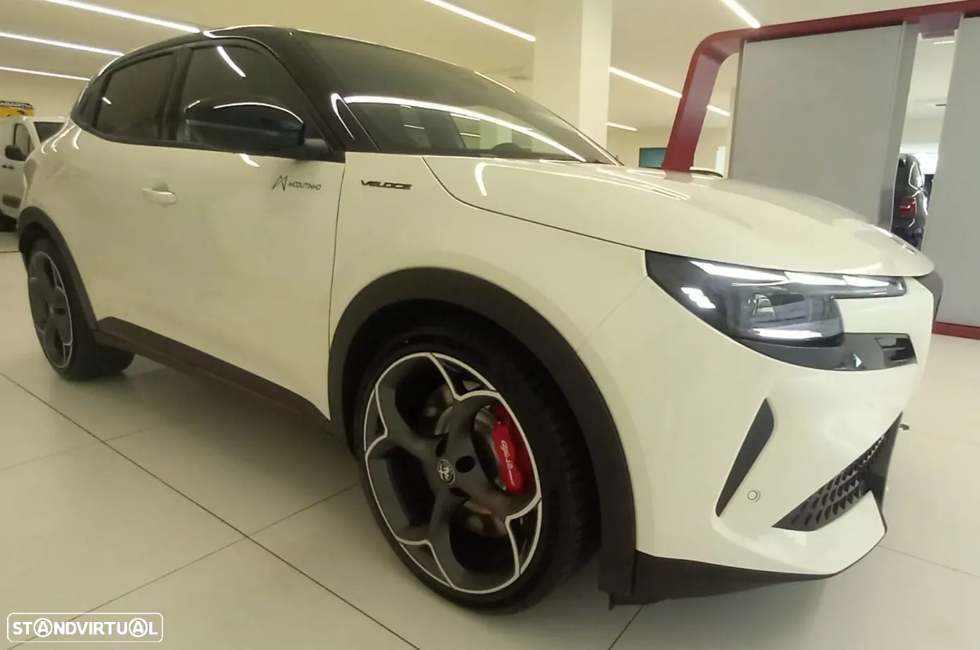 Alfa Romeo Junior Elletrica 50 kWh Veloce - 4