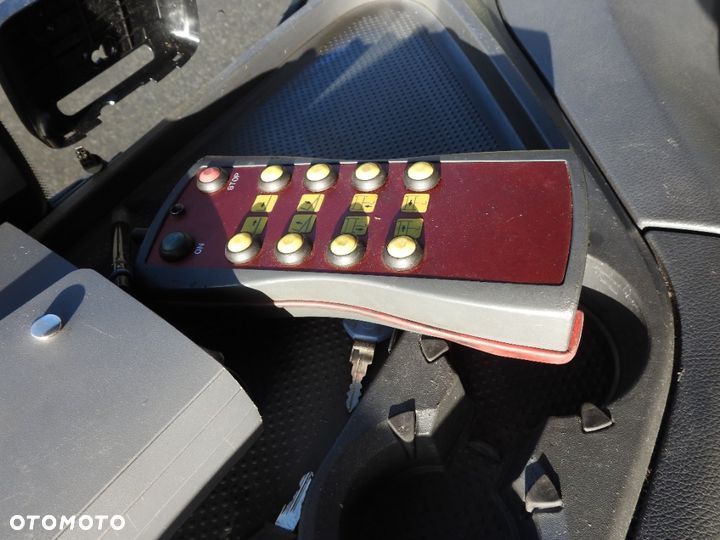 Mercedes-Benz Atego 1218  2016 / 2017 Pomoc Drogowa Laweta Widły - 11