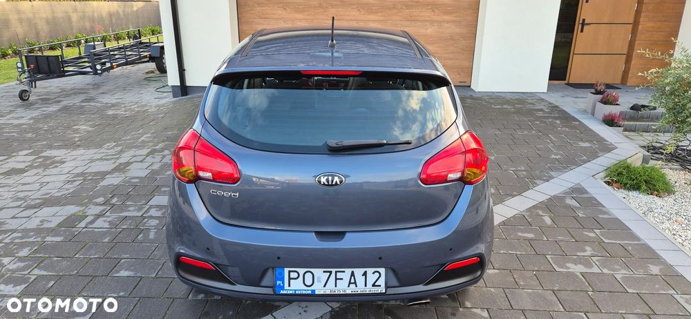 Kia Ceed - 9