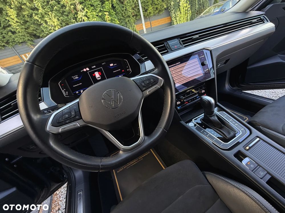 Volkswagen Passat - 29