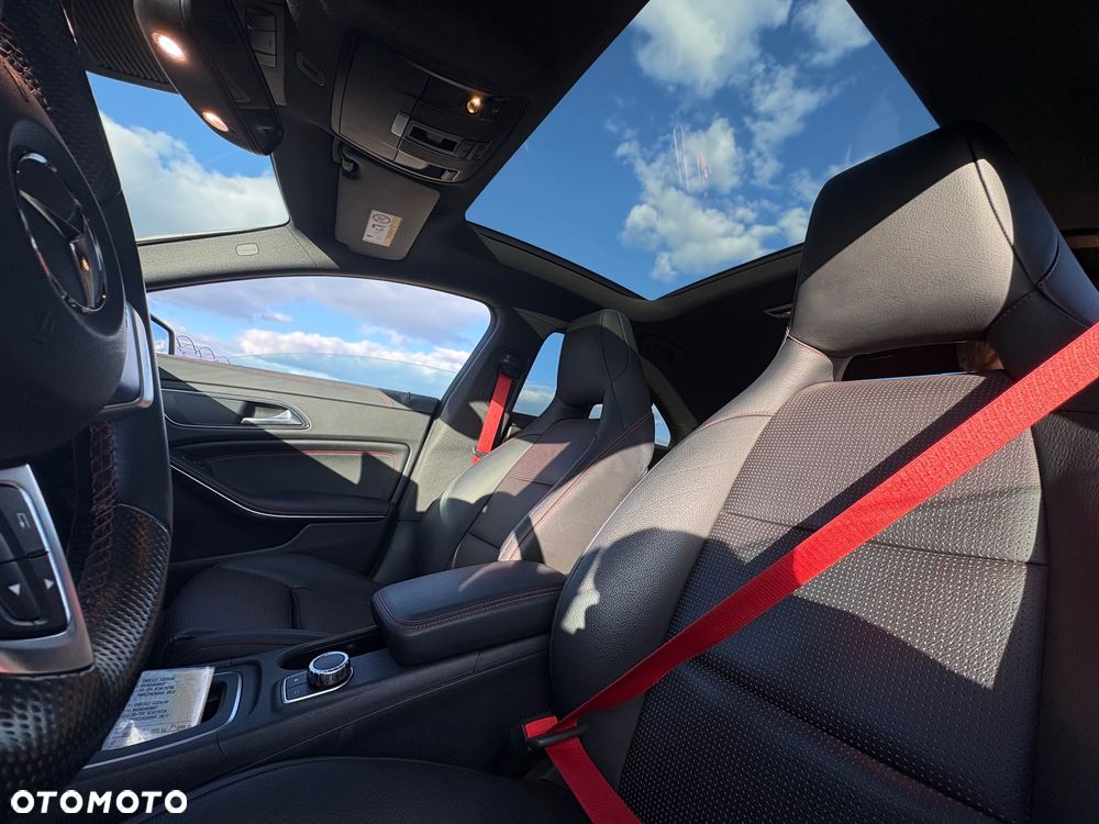 Mercedes-Benz CLA 250 4Matic 7G-DCT AMG Line - 8