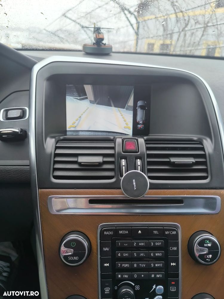 Volvo XC 60 D5 AWD Geartronic Summum - 15