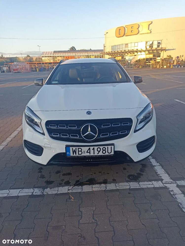 Mercedes-Benz GLA 200 7G-DCT AMG Line - 7