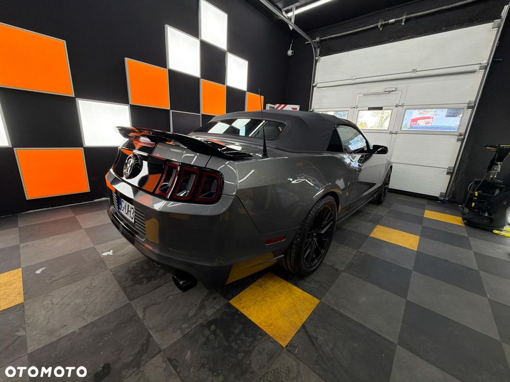 Ford Mustang 3.7 V6 Premium - 24