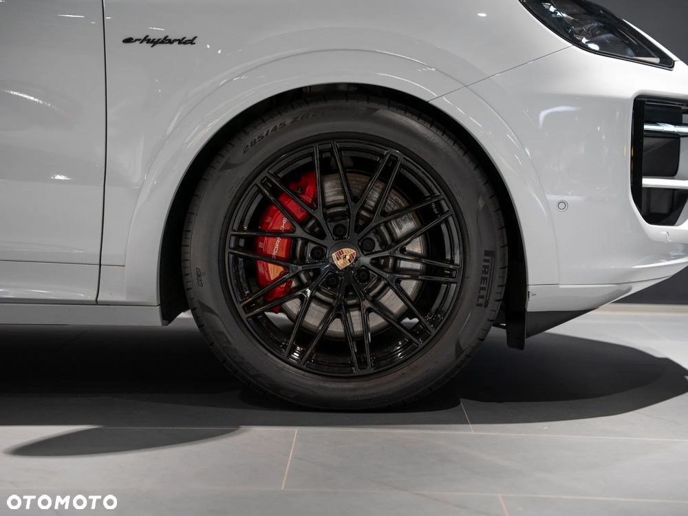 Porsche Cayenne S E-Hybrid PHEV - 11