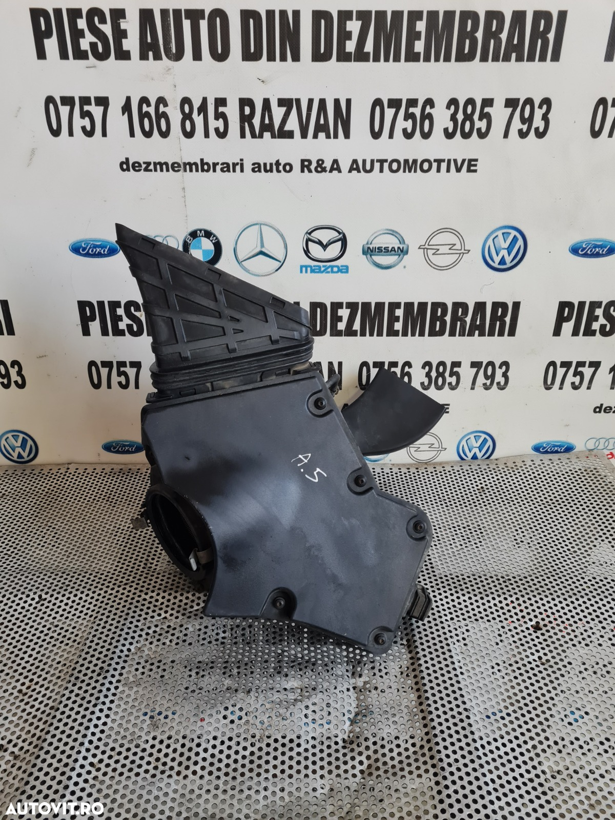 Carcasa Filtru Aer Audi Q5 A4 B8 A5 2.7 Tdi 3.0 Tdi Cod 8KB An 2009-2010-2011-2012-2013-2014-2015 D - 4