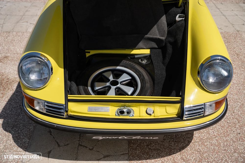 Porsche 911 Série F - 22