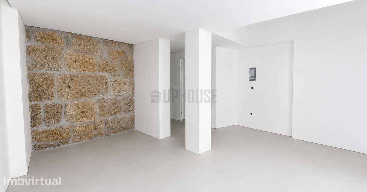 Moradia T2+1 com Duas Suítes e Sótão Aproveitado - Totalmente Renovada - Grande imagem: 3/18