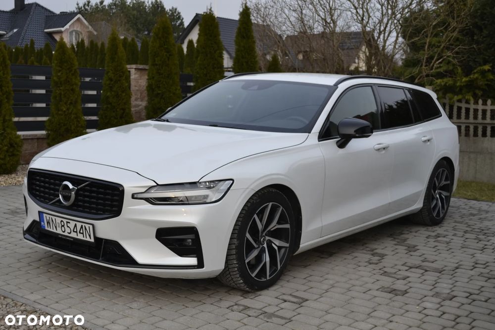 Volvo V60 B3 B R-Design - 2