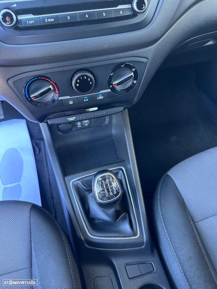 Hyundai i20 1.1 CRDi Access Plus - 11