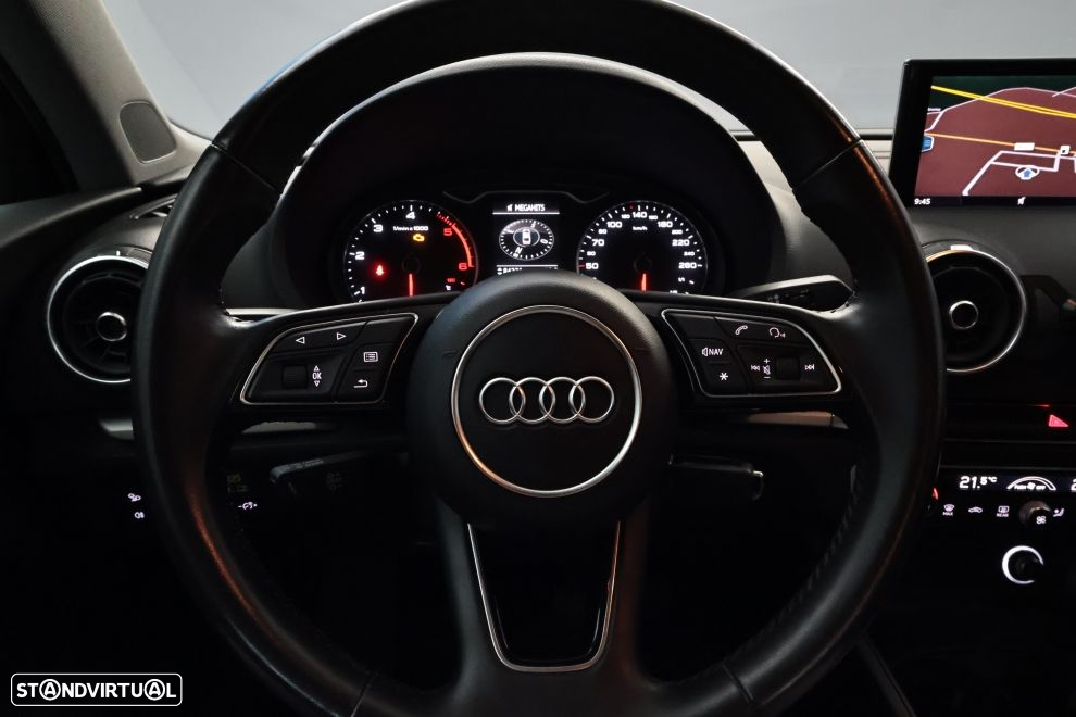 Audi A3 Limousine 1.6 TDI Design - 15