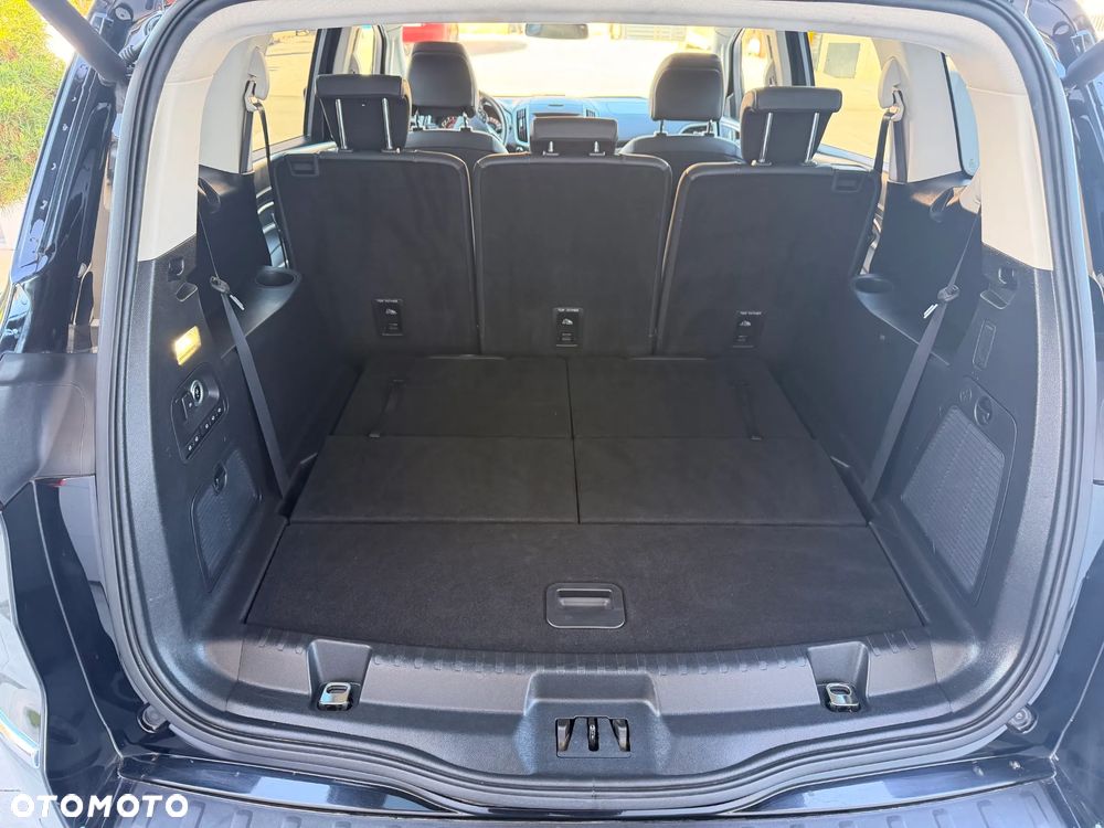 Ford S-Max - 24