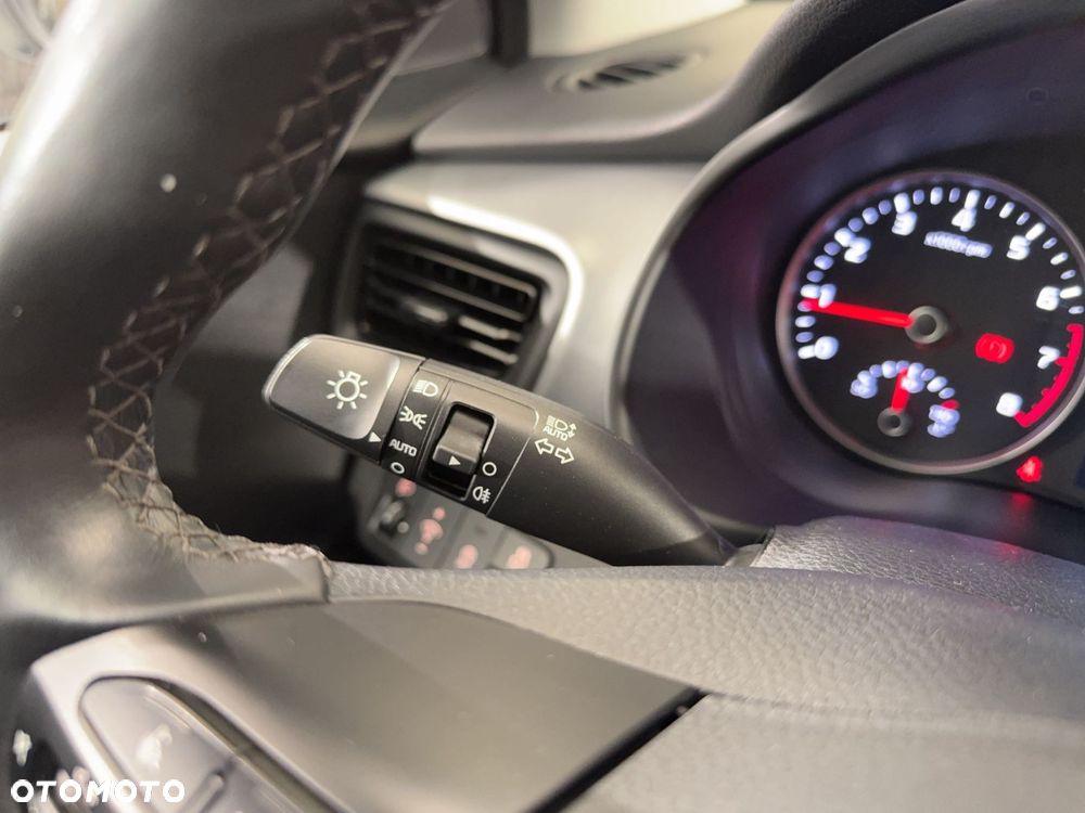 Kia Stonic - 20