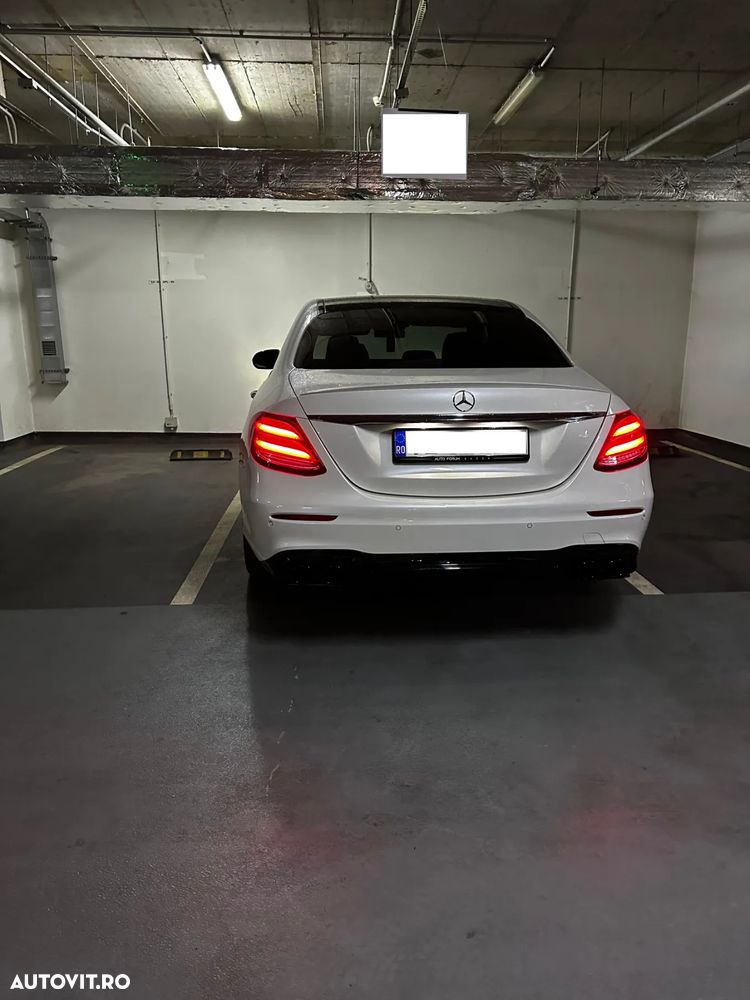 Mercedes-Benz E 43 AMG 4Matic 9G-TRONIC - 4