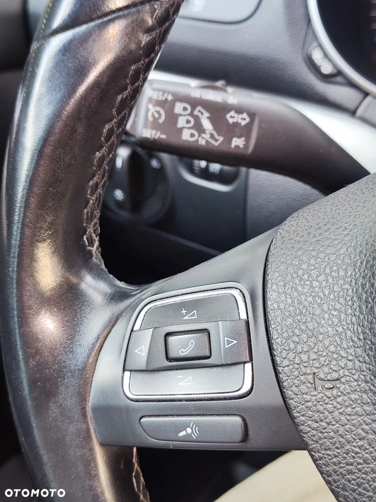 Volkswagen Golf 1.6 TDI Comfortline - 13