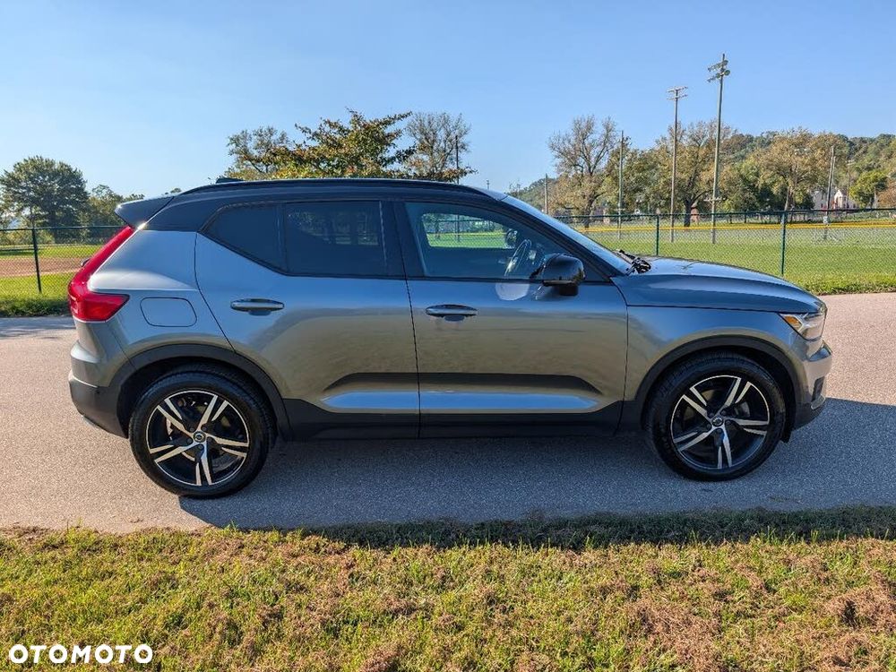 Volvo XC 40 - 3