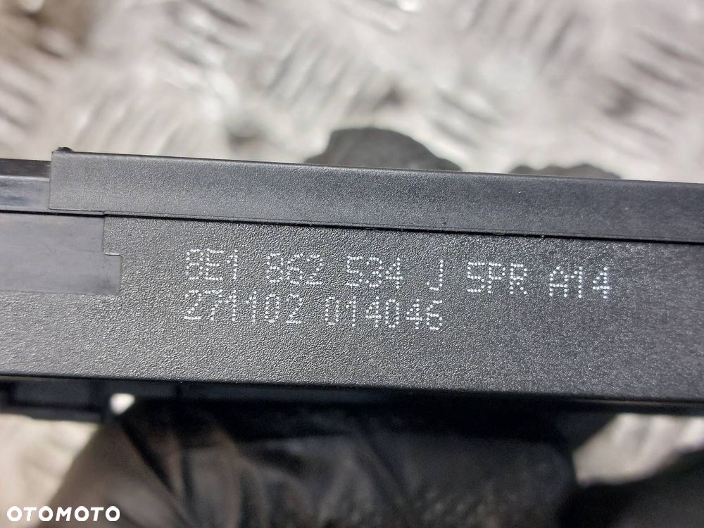 UCHWYT NA KUBEK CUPHOLDER AUDI A4 B6 8E1862534J - 4